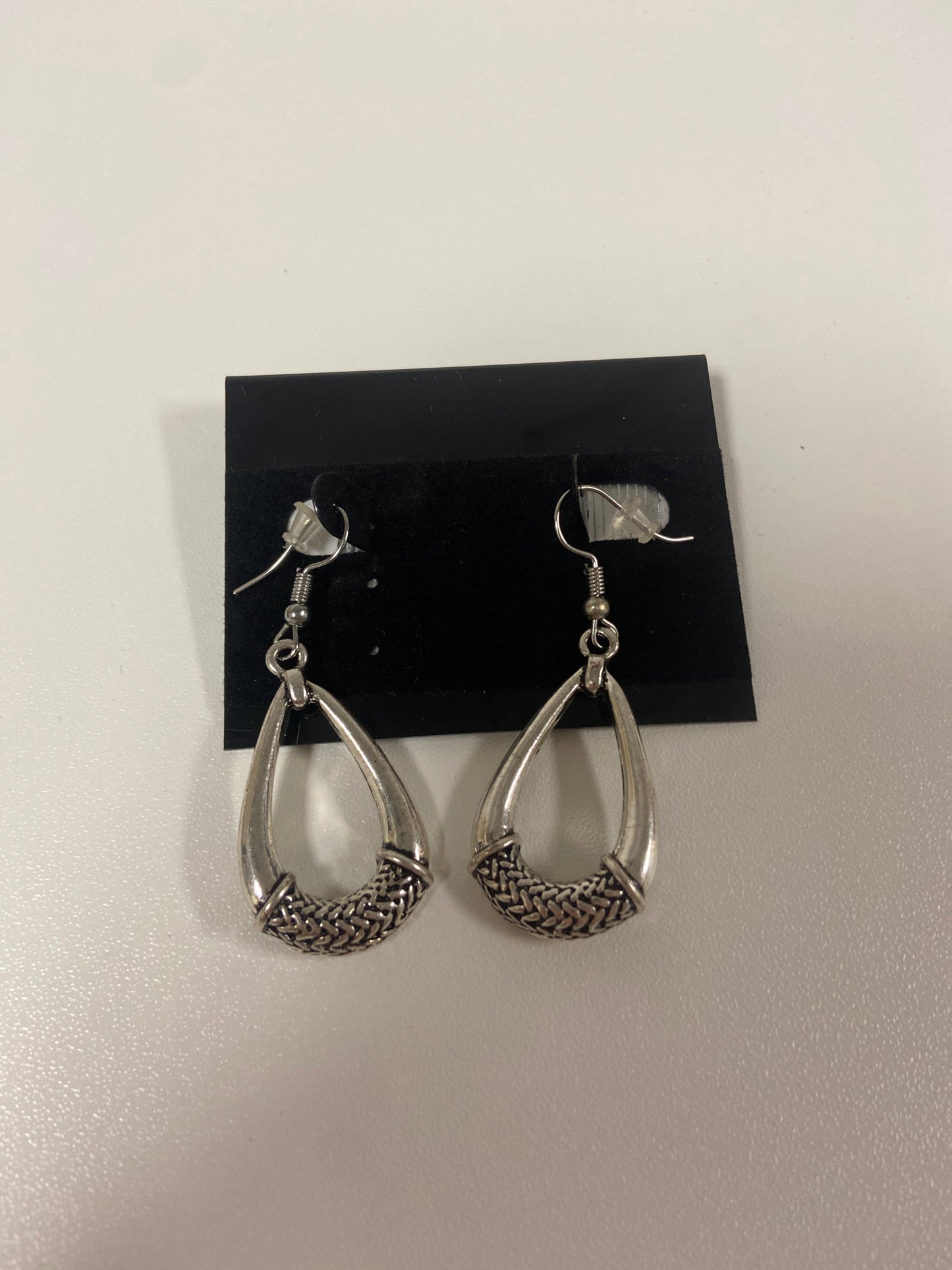 Earrings Dangle/drop Clothes Mentor, Size 1