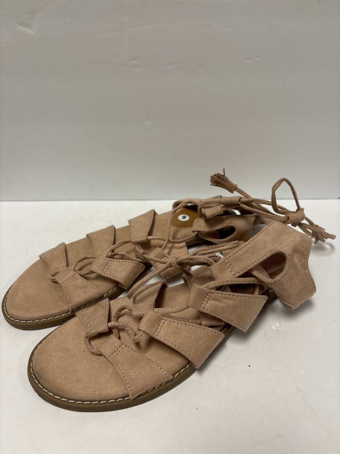 Pink Sandals Flip Flops Old Navy, Size 9