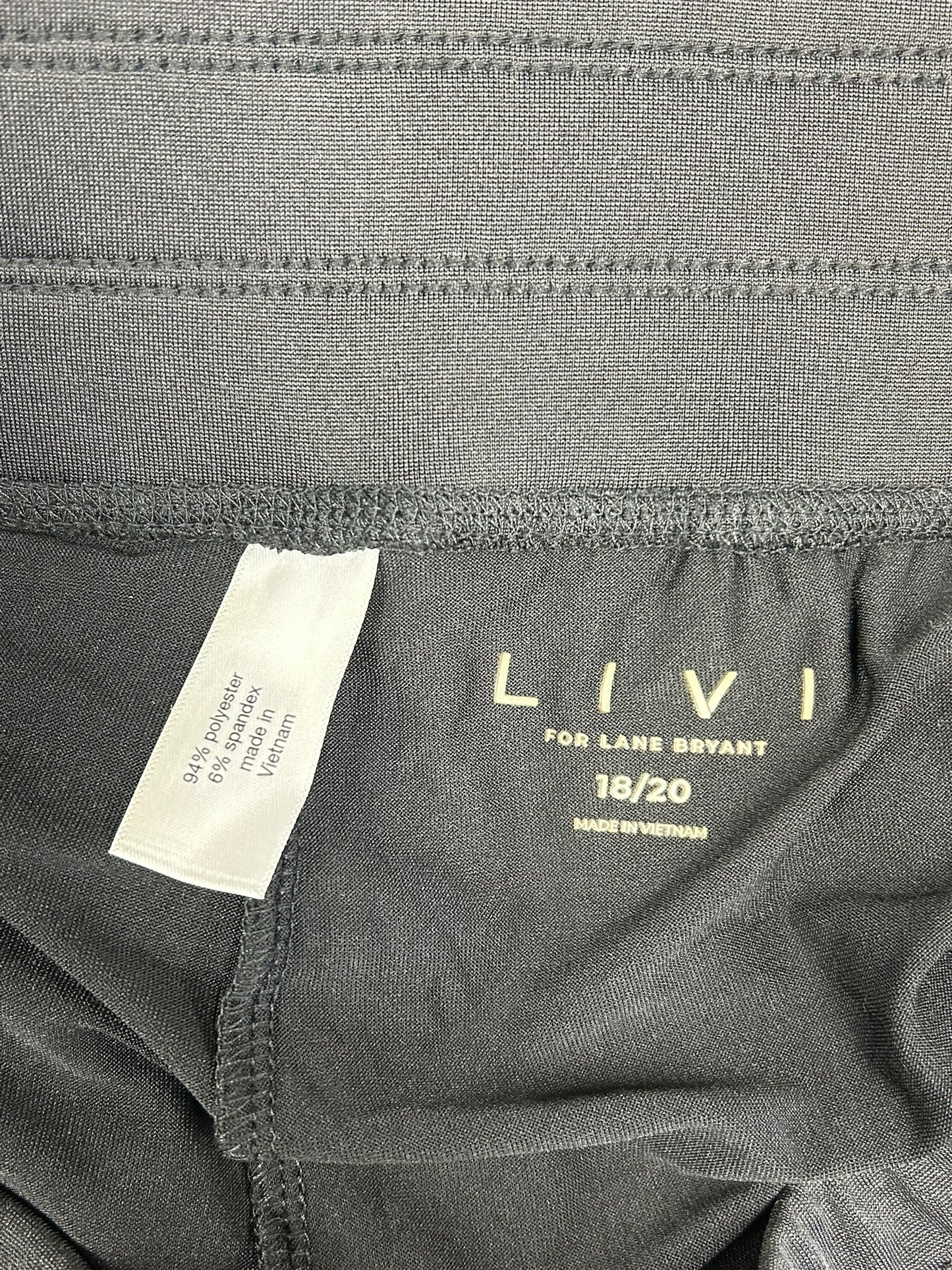 Athletic Shorts By Livi Active In Black, Size: 2X