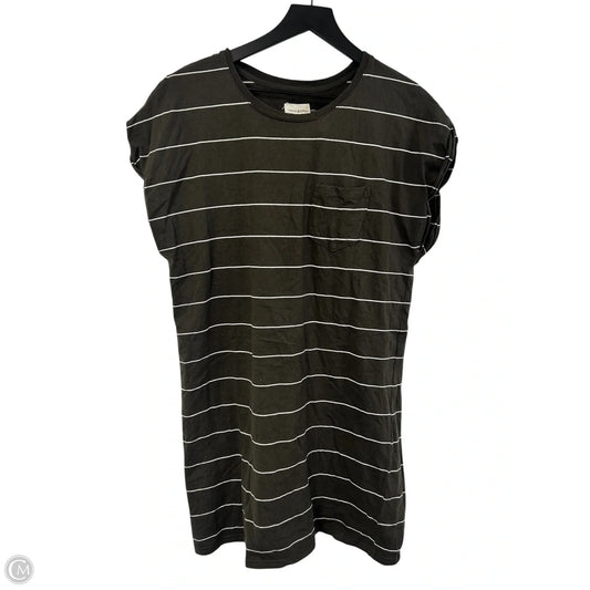 Dress Casual Short By Thread And Supply In Green, Size: M