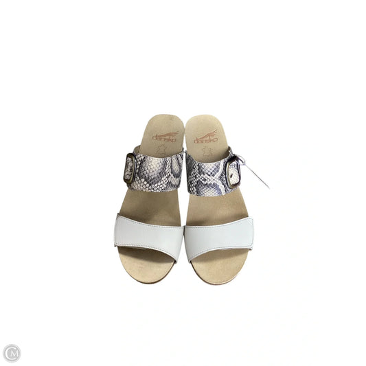 Sandals Heels Wedge By Dansko In Snakeskin Print, Size: 7.5