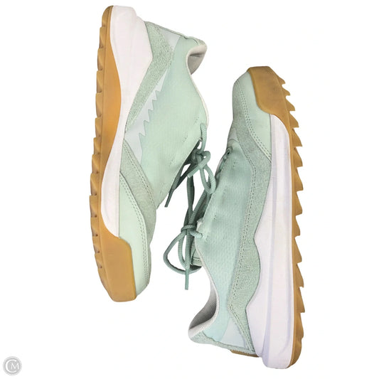 Shoes Athletic By Sorel In Green, Size: 9.5