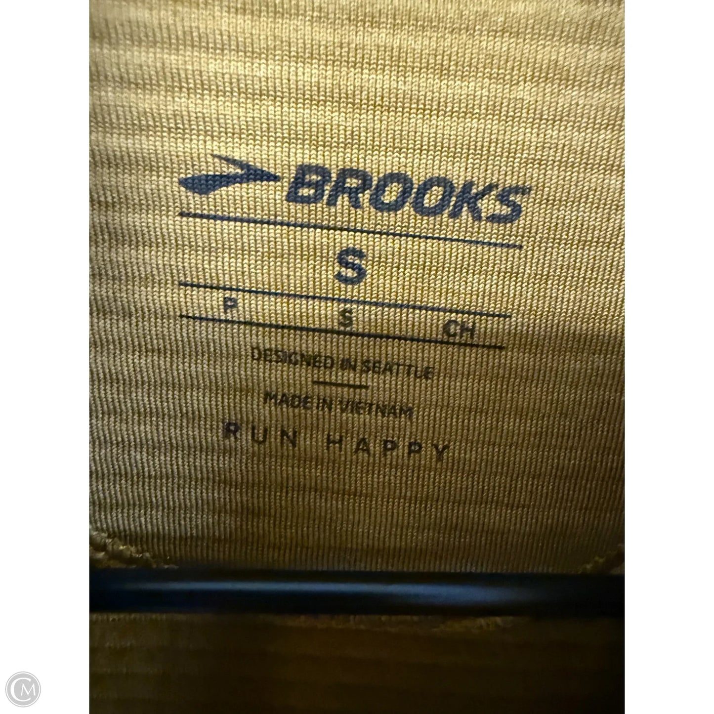 Athletic Top Long Sleeve Crewneck By Brooks In Yellow, Size: S