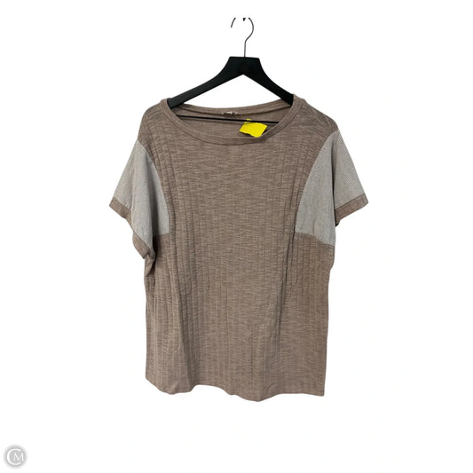 Top Short Sleeve By Bke In Beige, Size: L