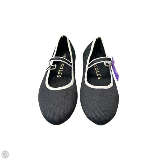 Shoes Flats By Aerosoles In Black & White, Size: 8.5