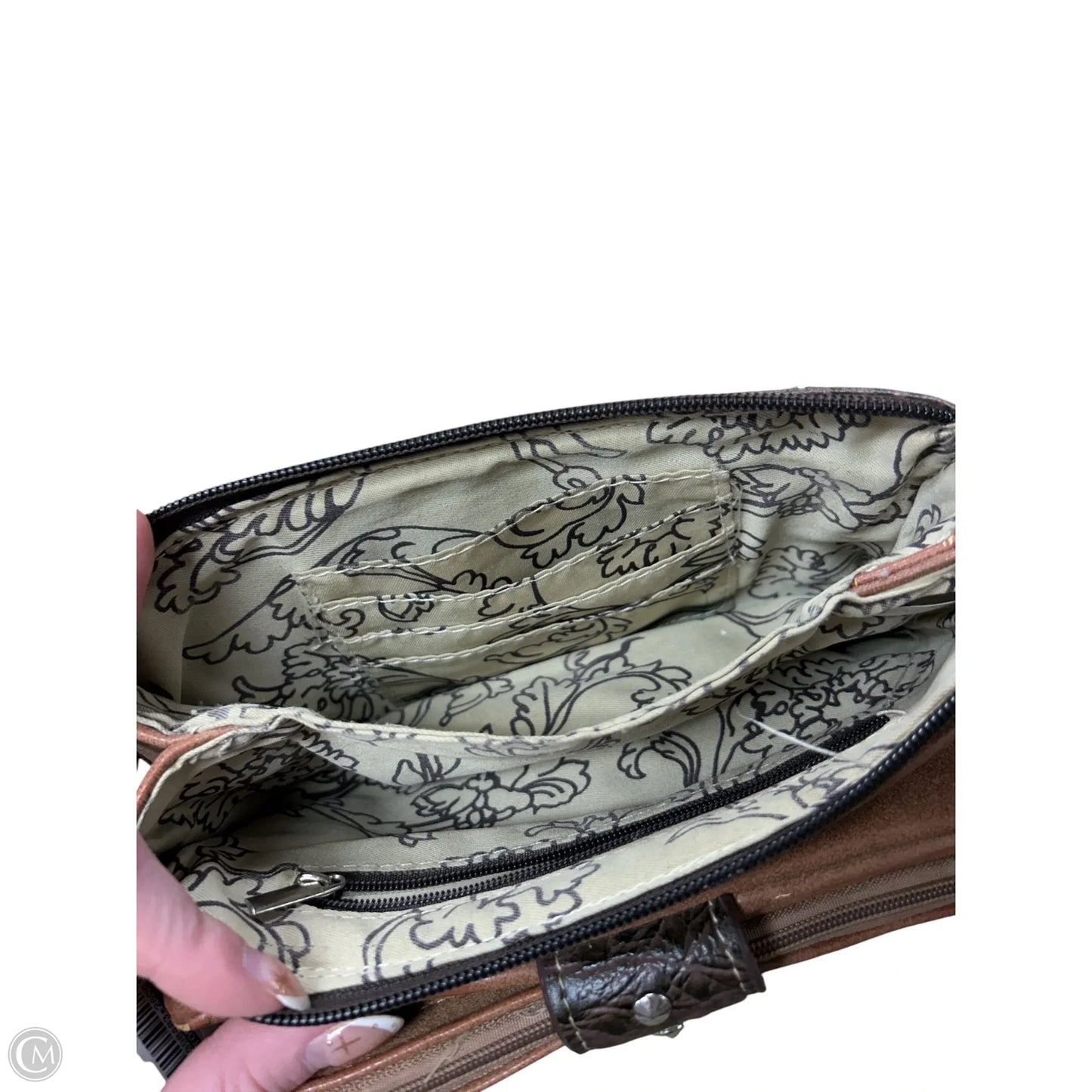 Wristlet By Clothes Mentor, Size: Medium