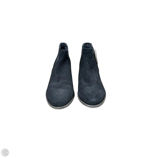Boots Ankle Flats By Crown Vintage In Black, Size: 7.5