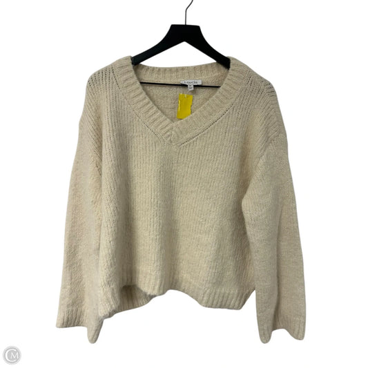 Sweater By Clothes Mentor In Cream, Size: M