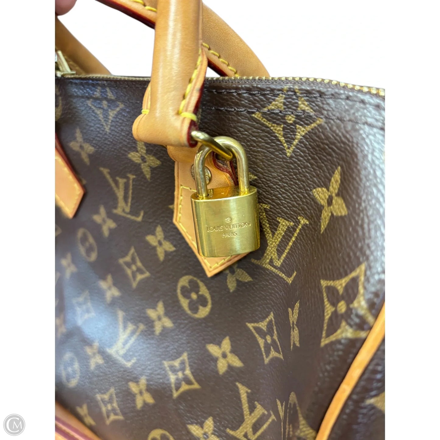 Handbag Luxury Designer By Louis Vuitton, Size: Medium