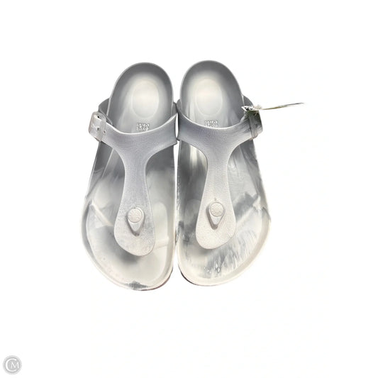Sandals Flats By Birkenstock In Grey & White, Size: 7