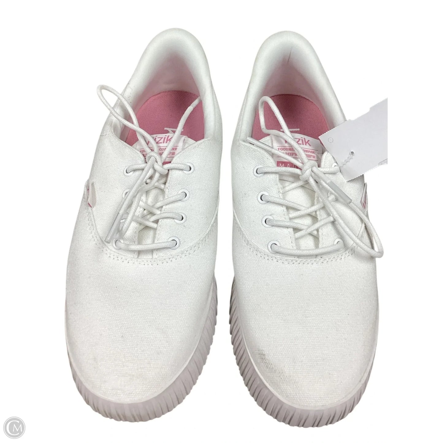 Shoes Sneakers By Cmb In White, Size: 7.5