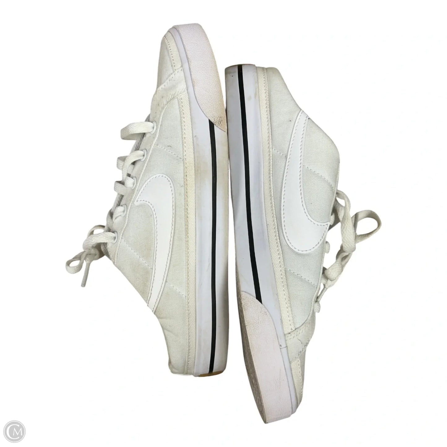 Shoes Sneakers By Nike In White, Size: 9