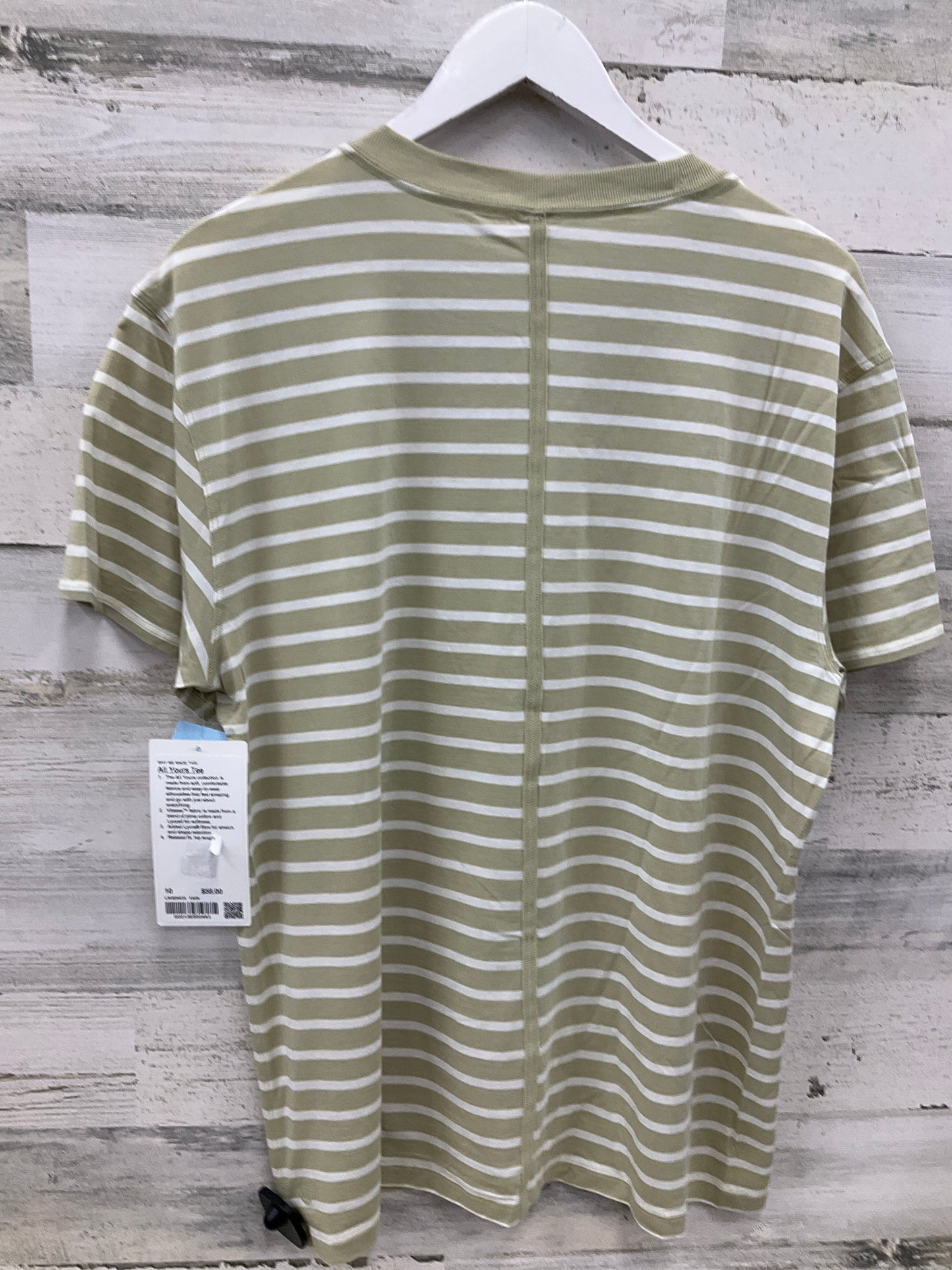 Athletic Top Short Sleeve By Lululemon In Green, Size: M