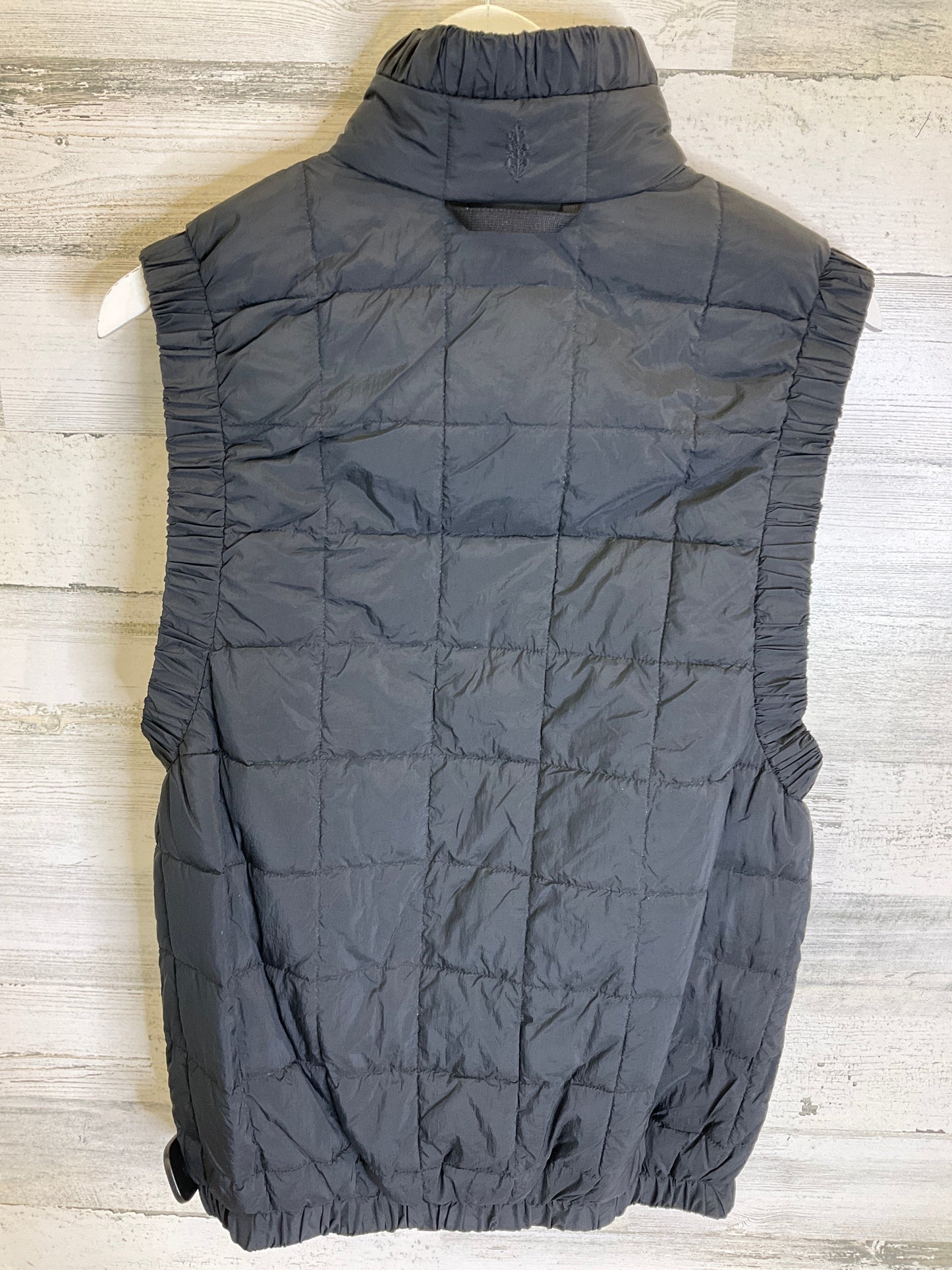 Vest Puffer & Quilted By Free People In Black, Size: Xs