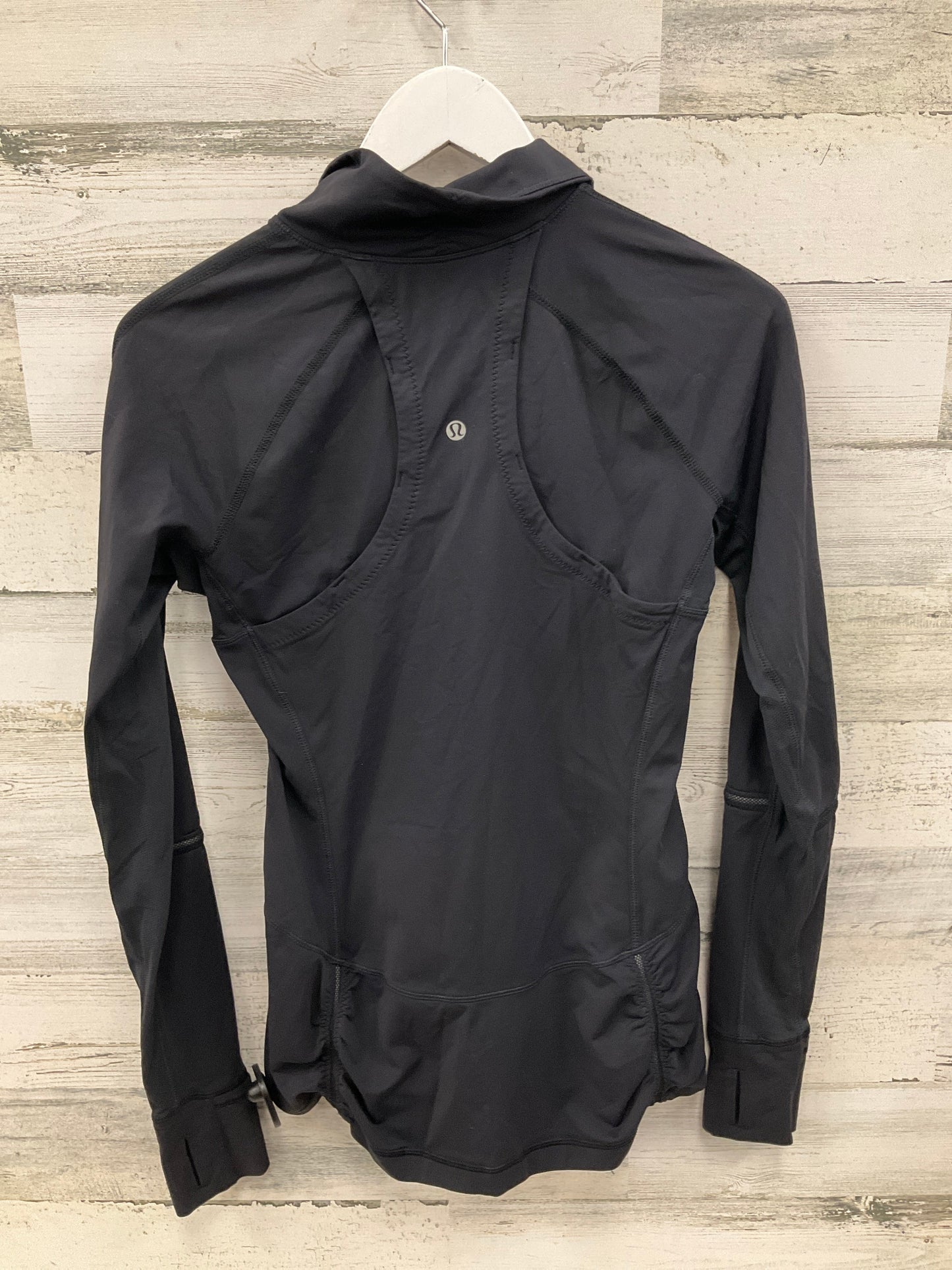 Athletic Top Long Sleeve Collar By Lululemon In Black, Size: 8