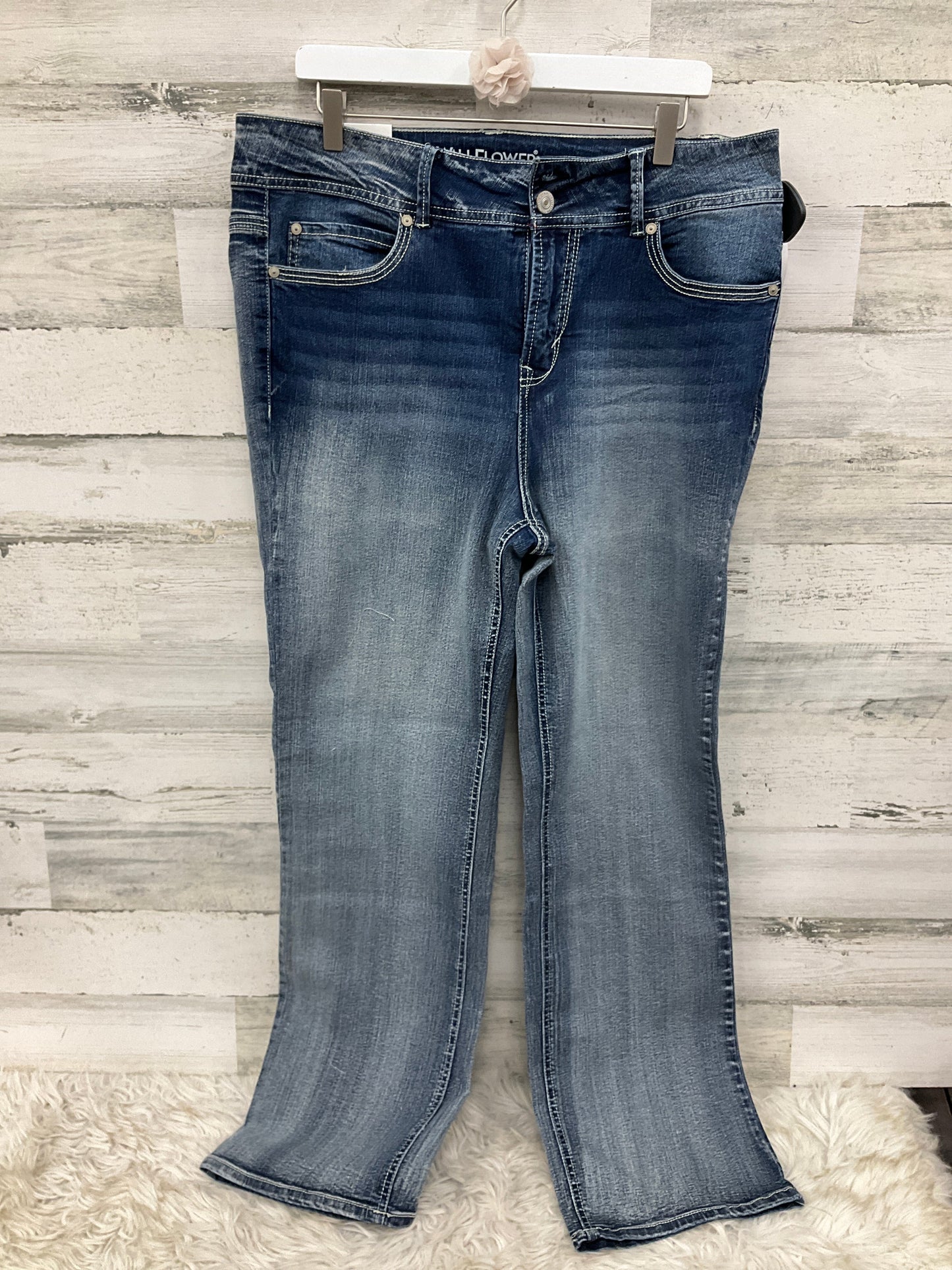 Jeans Flared By Wallflower In Blue, Size: 16