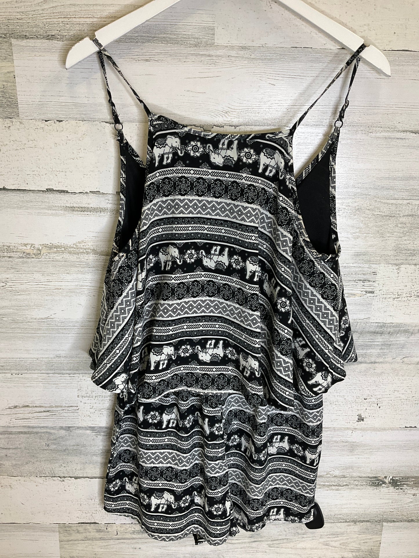 Black & White Romper Rue 21, Size M