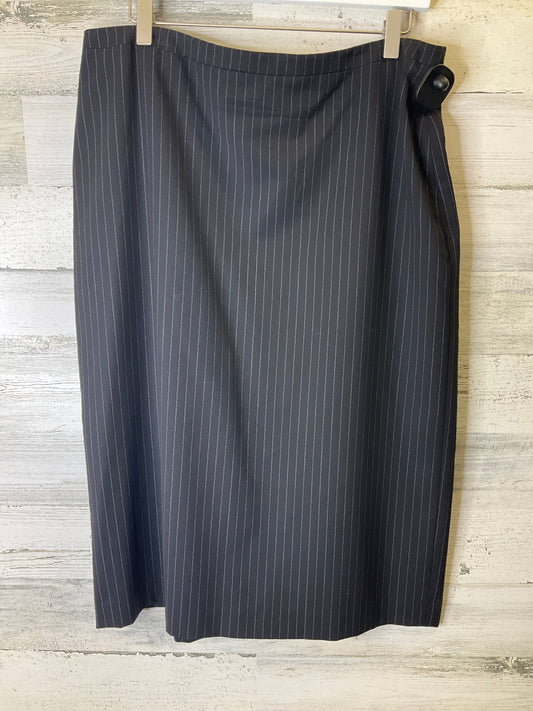 Black Skirt Midi Banana Republic, Size 14