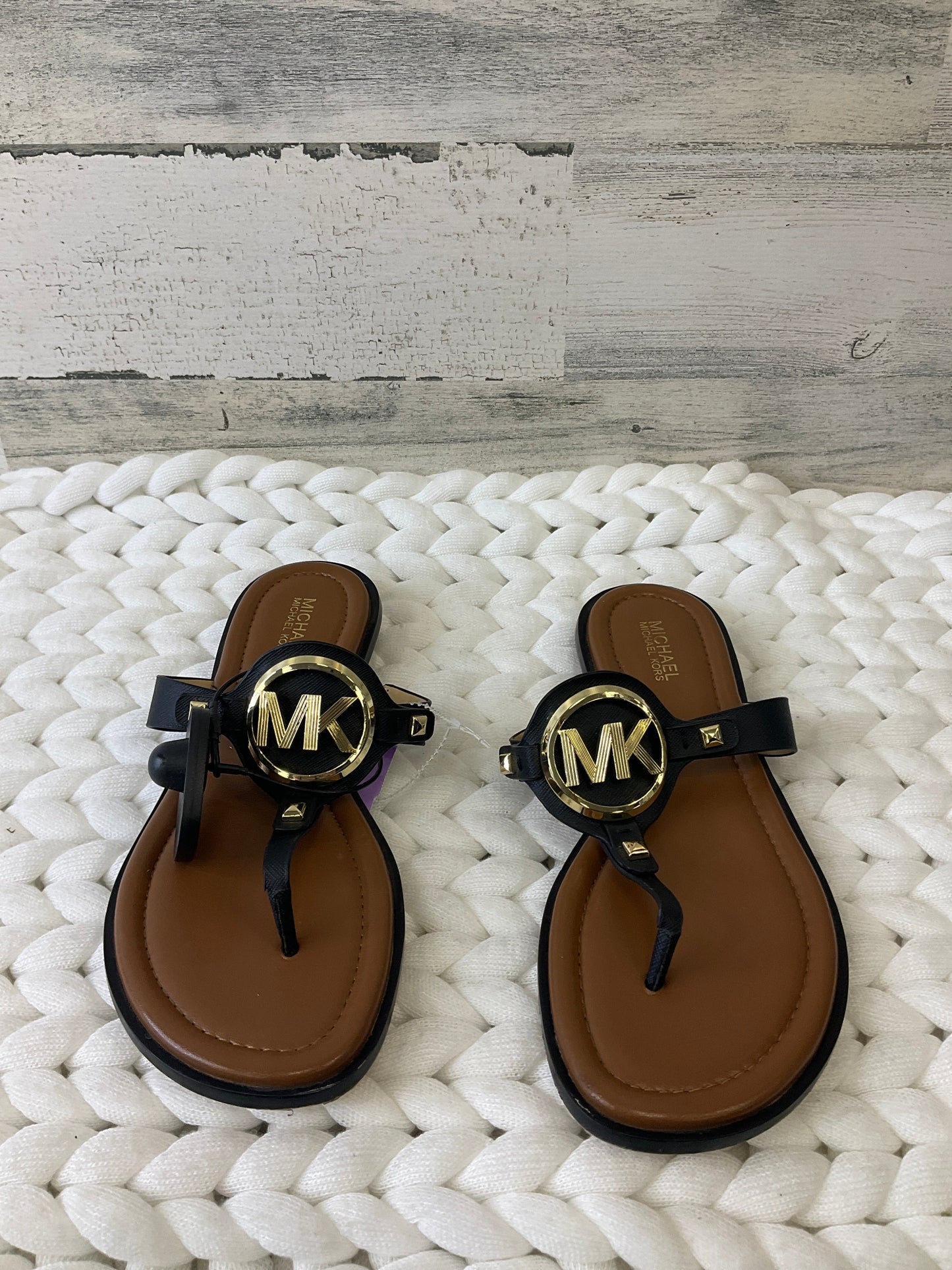 Black & Brown Sandals Flats Michael Kors, Size 6