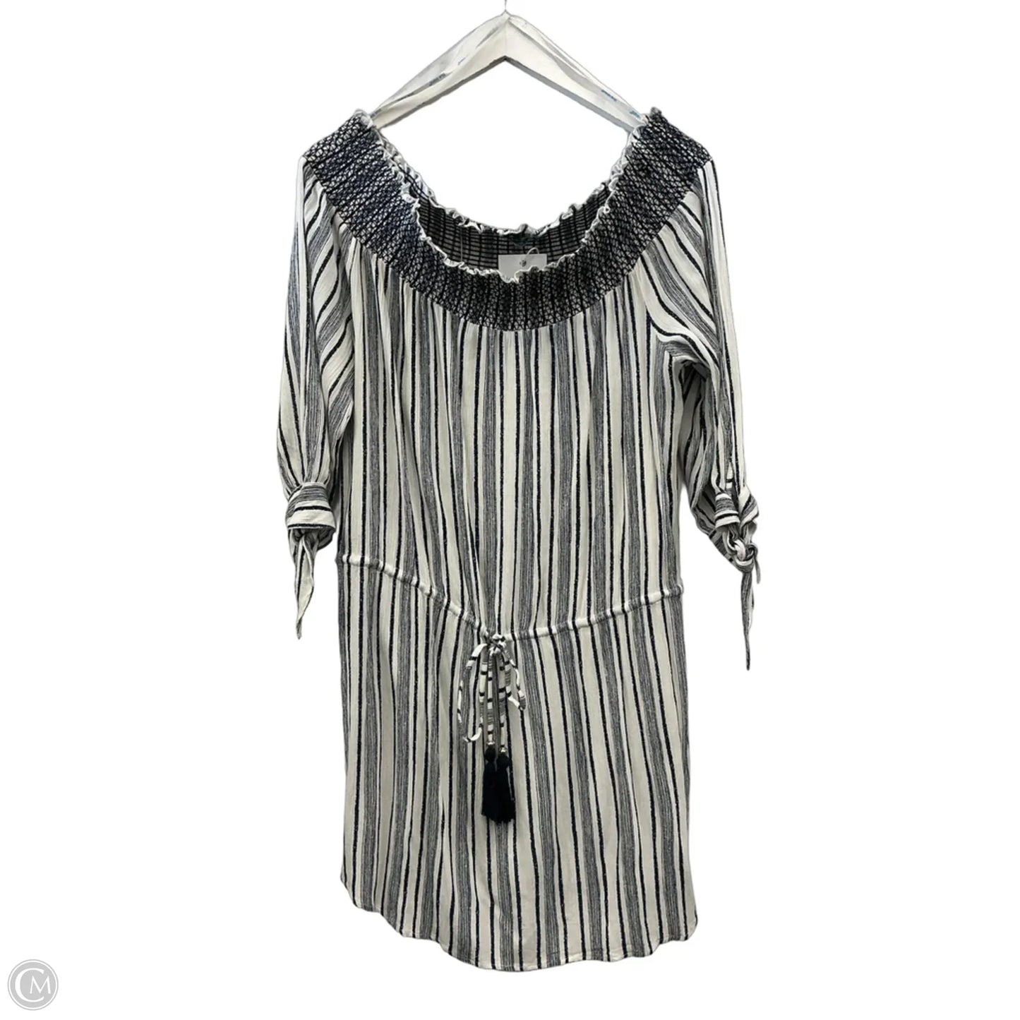 Dress Casual Short By Blue Island In Striped Pattern, Size: L