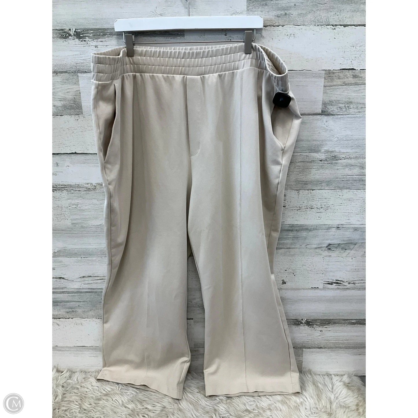 Athletic Pants By Old Navy In Cream, Size: 3x