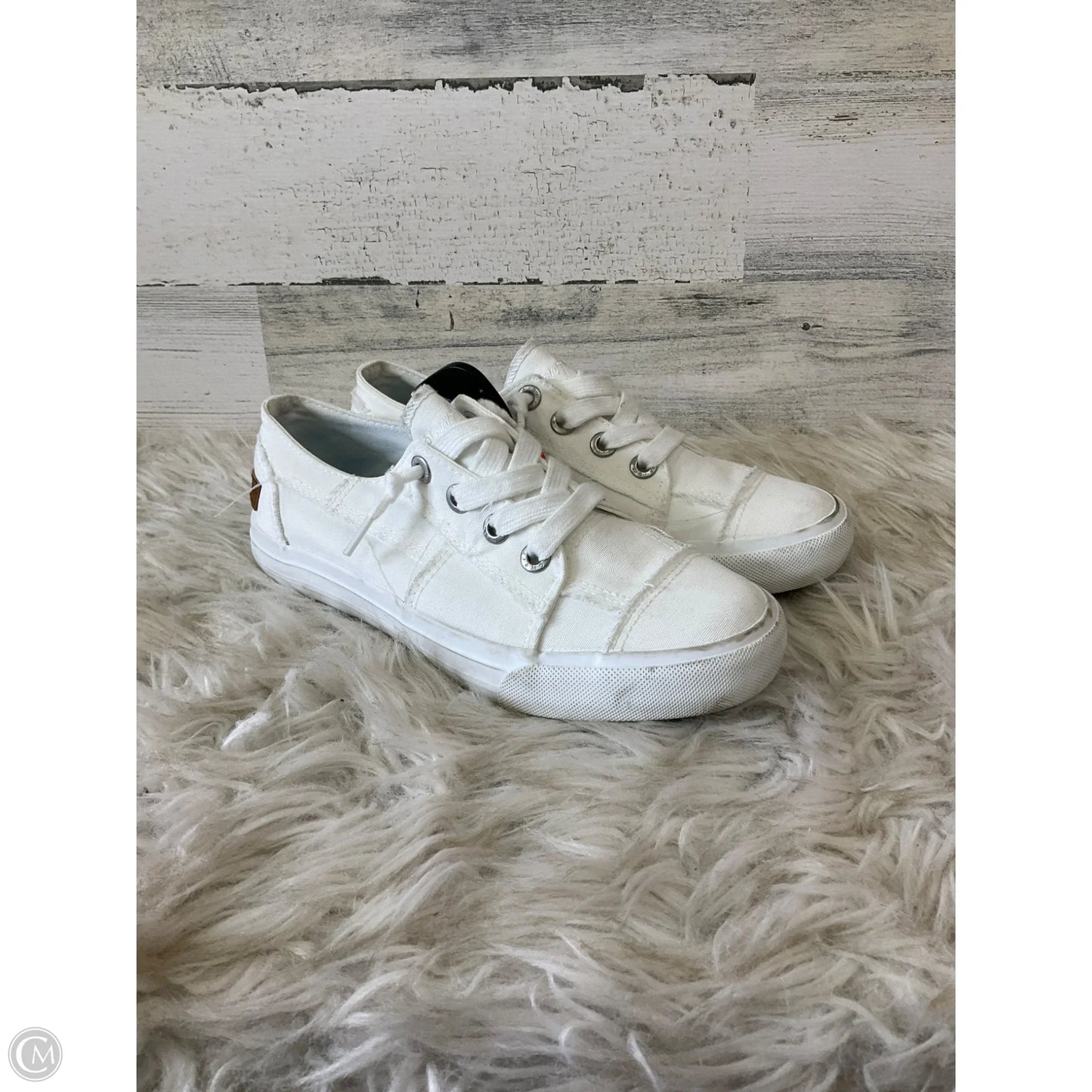 Shoes Sneakers By Blowfish In White, Size: 7