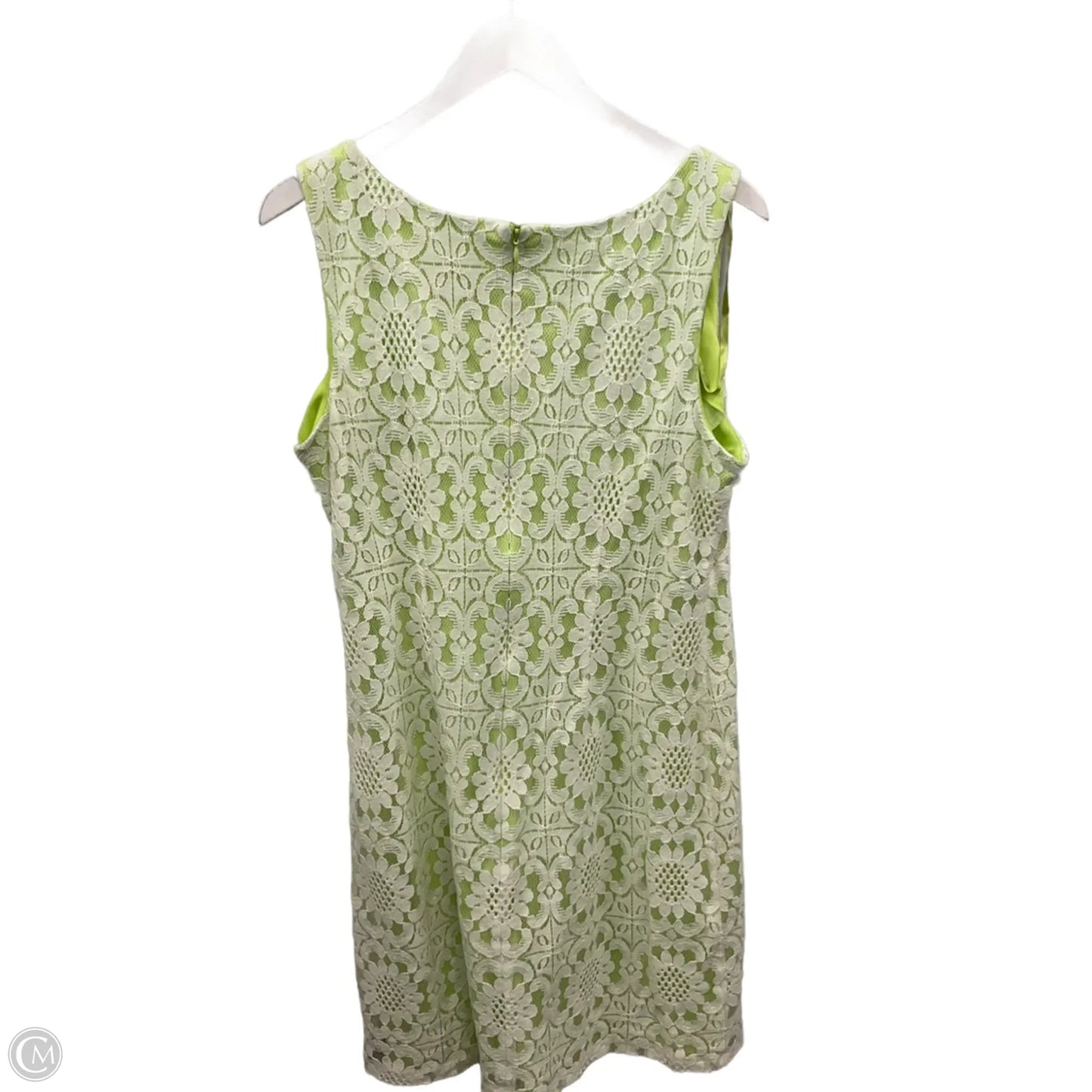 Dress Casual Short By Clothes Mentor In Green & White, Size: L