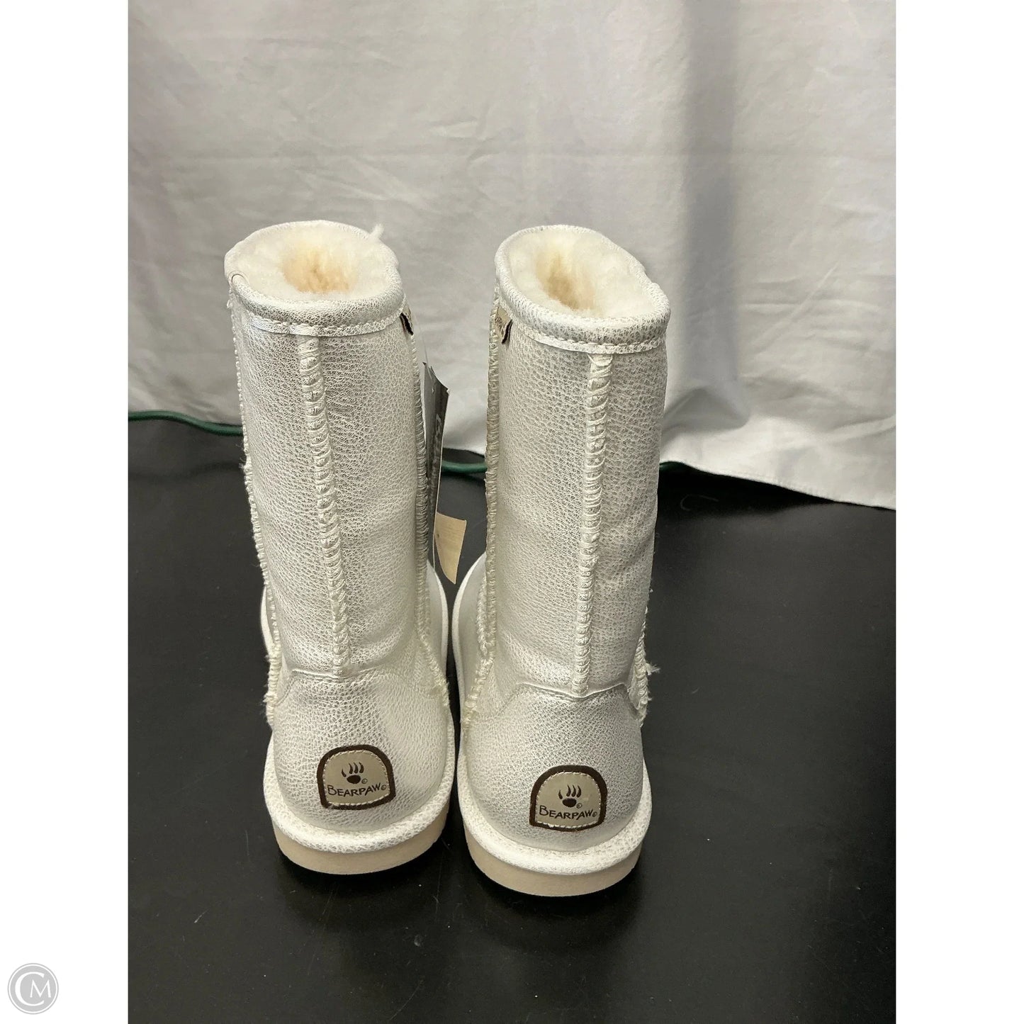 Boots Snow By Bearpaw In Silver, Size: 9