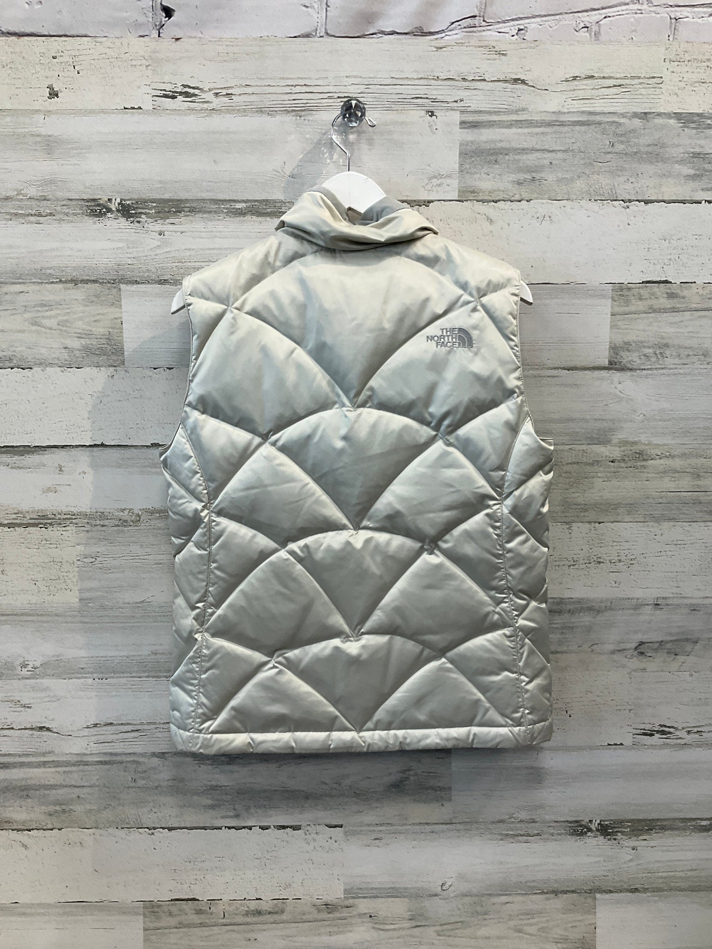 Vest Puffer & Quilted By The North Face In Grey, Size: M