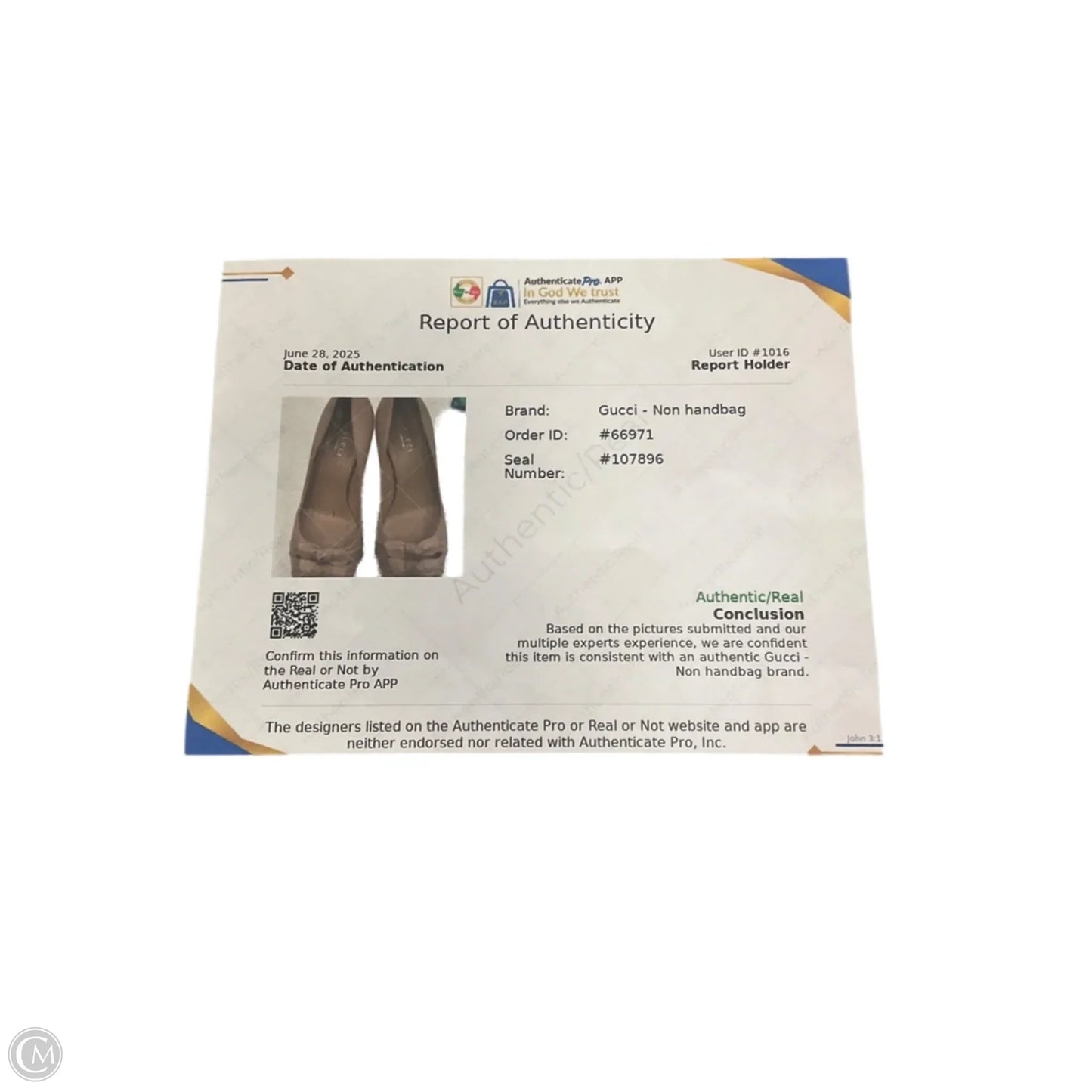 Shoes Luxury Designer By Gucci In Beige, Size: 6.5