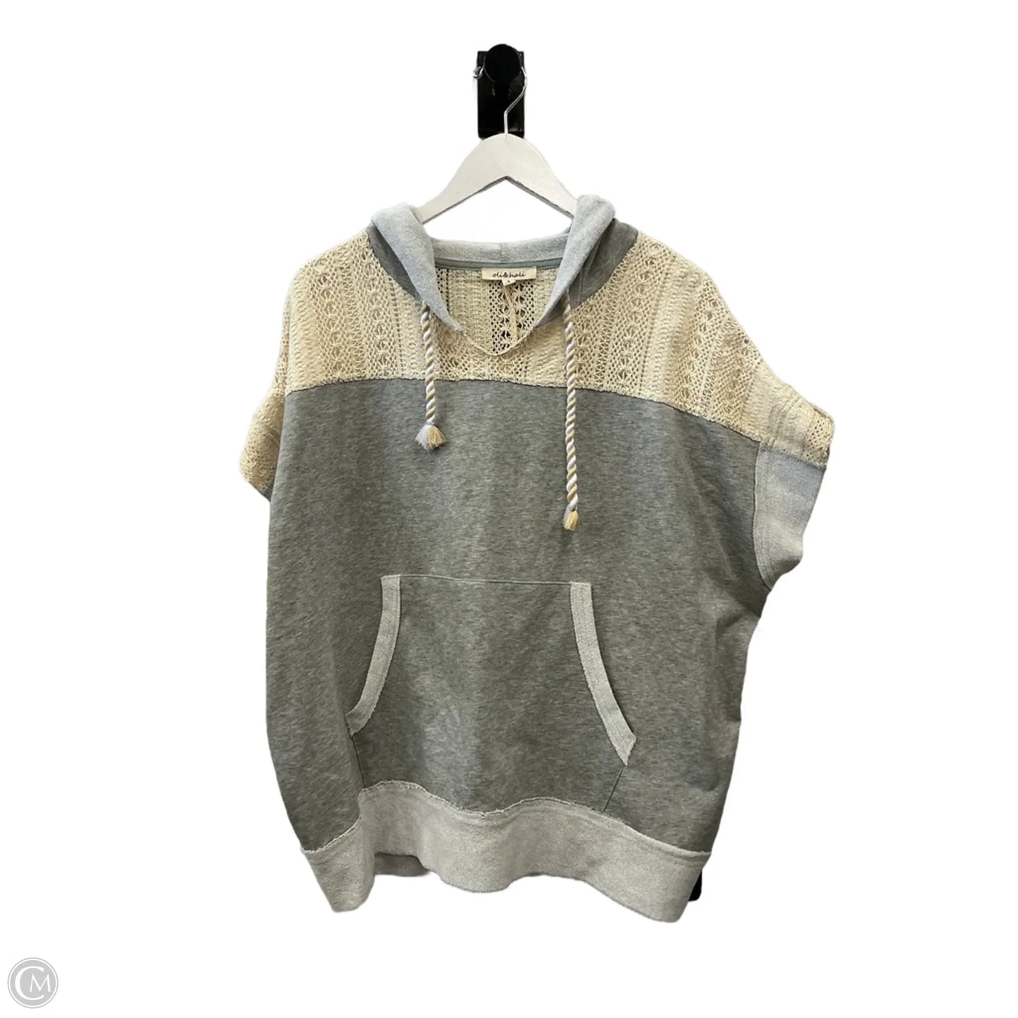 Top Short Sleeve By Oli & Hali In Grey, Size: S