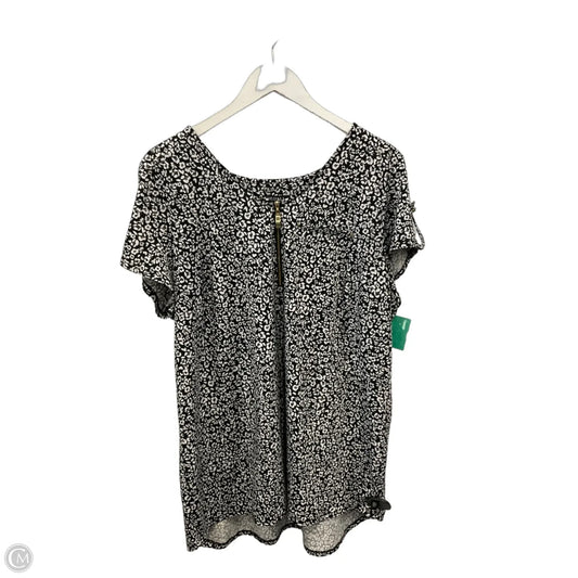 Top Short Sleeve By Roz And Ali In Black & White, Size: 1x