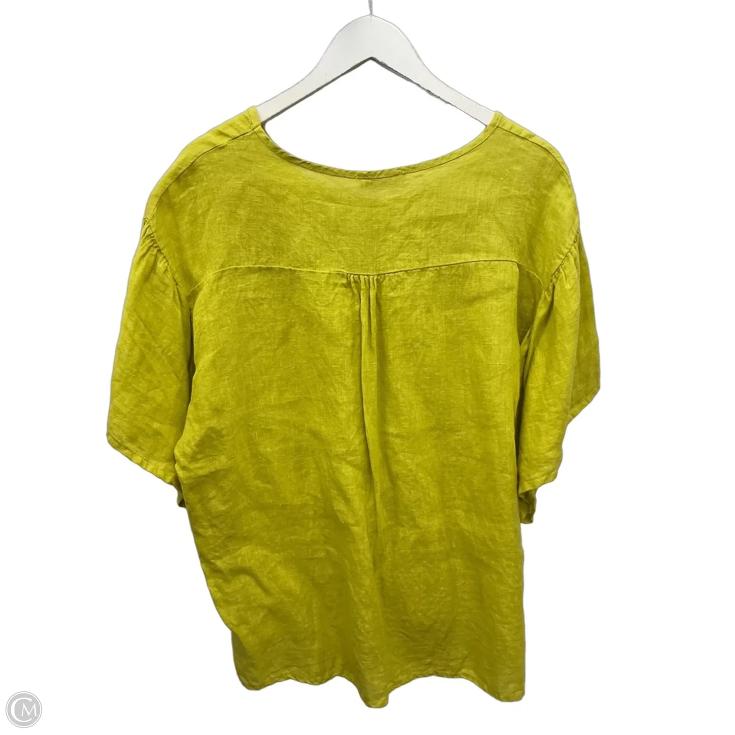 Top Short Sleeve By Clothes Mentor In Yellow, Size: L