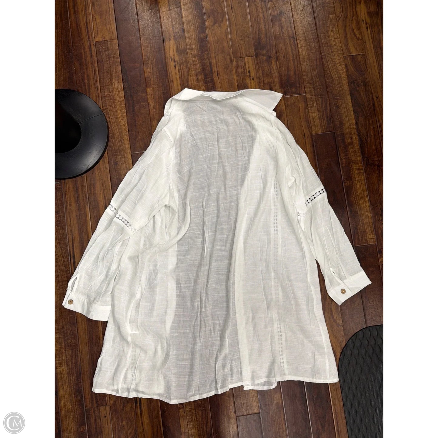 Top Long Sleeve By Clothes Mentor In White, Size: 2x