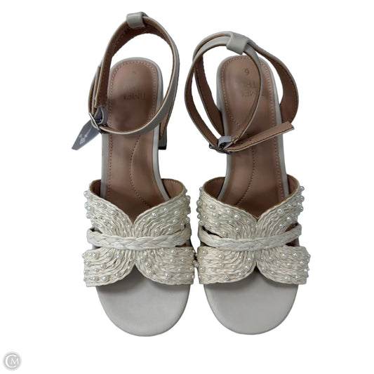 Sandals Heels Block By Time And Tru In Cream, Size: 6