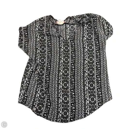 Top Short Sleeve By Pink Rose In Black & White, Size: L