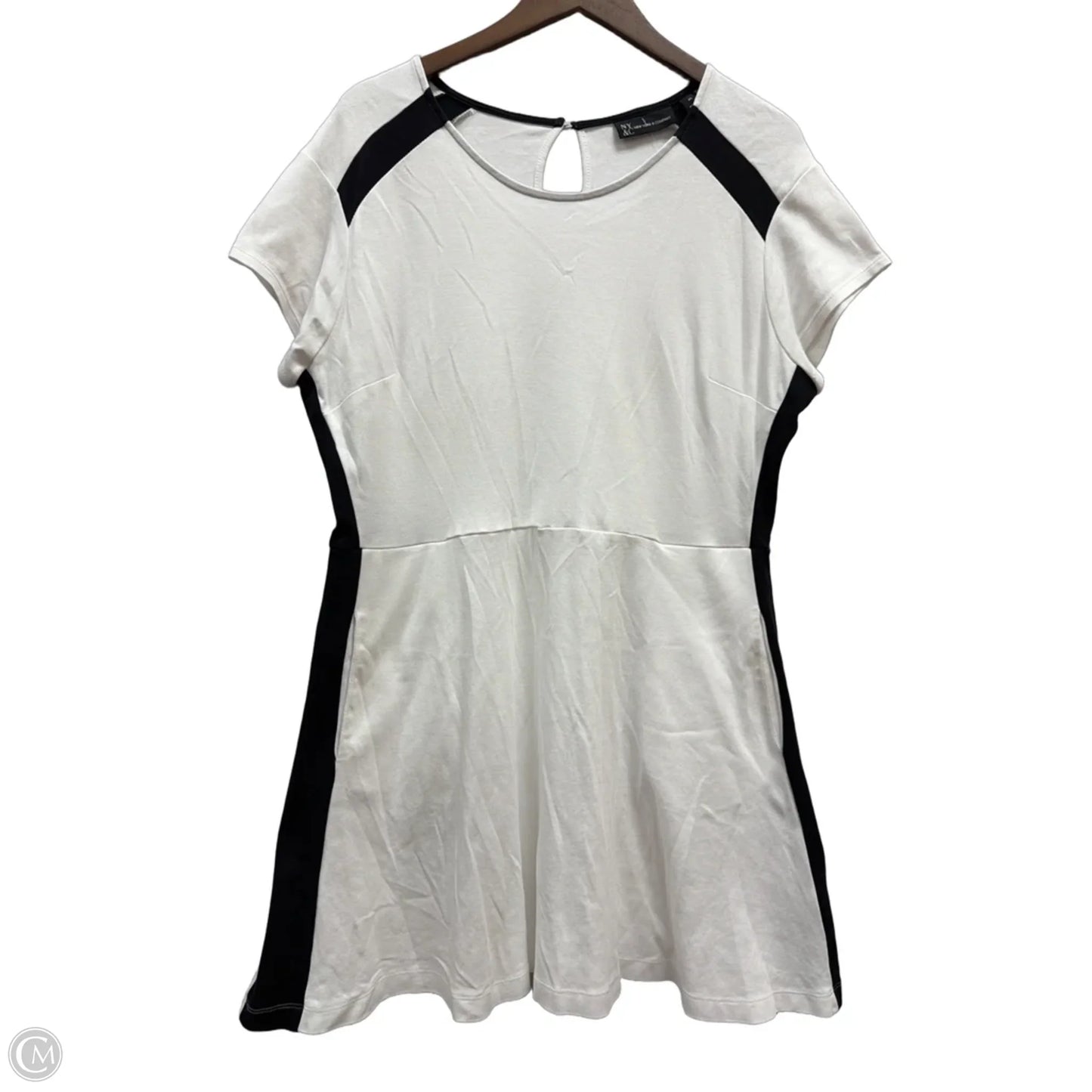 Dress Casual Short By New York And Co In Black, Size: Xl