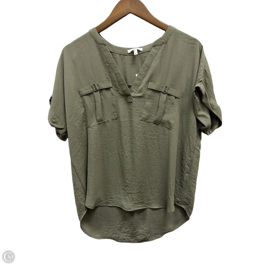 Top Short Sleeve By Maurices In Green, Size: M