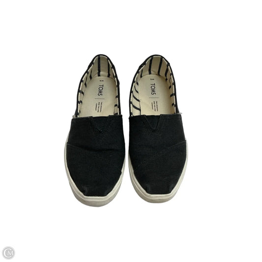 Shoes Flats By Toms In Black, Size: 6