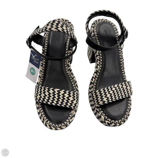 Sandals Heels Platform By Universal Thread In Black & Tan, Size: 9.5