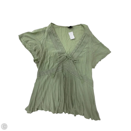 Top Short Sleeve By Torrid In Green, Size: 1x