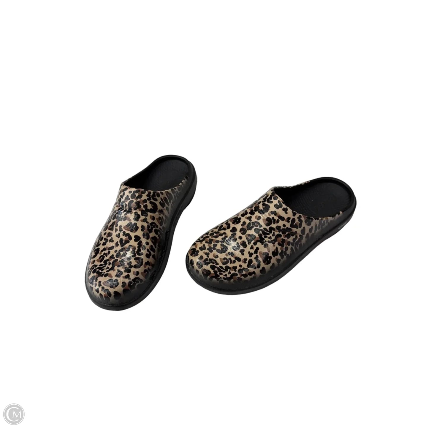 Shoes Flats By Crocs In Animal Print, Size: 9