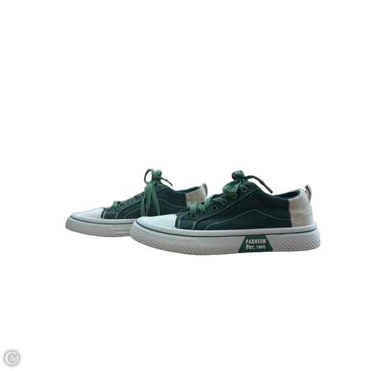 Shoes Sneakers By Clothes Mentor In Green & White, Size: 10