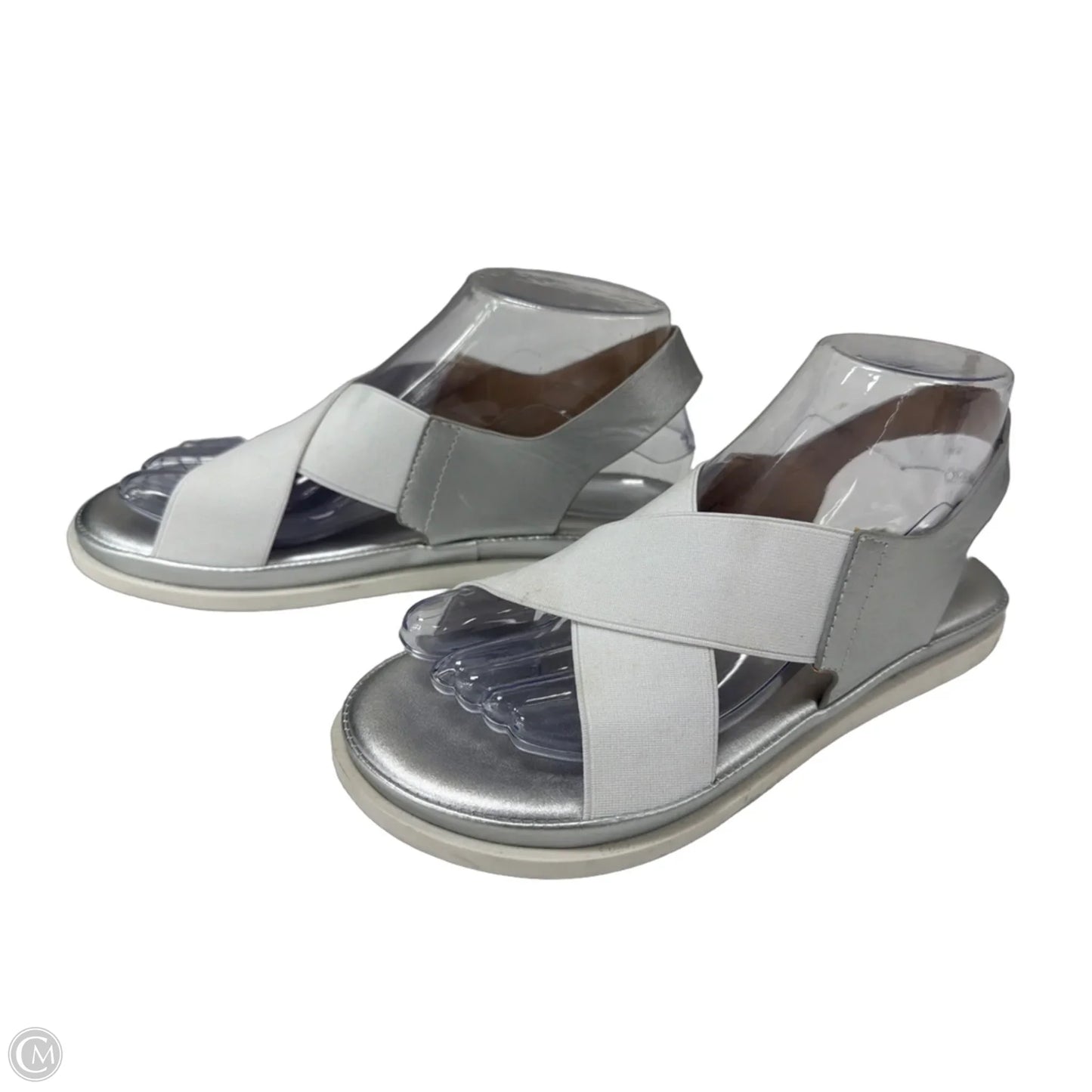 Sandals Flats By Clothes Mentor In Silver, Size: 7