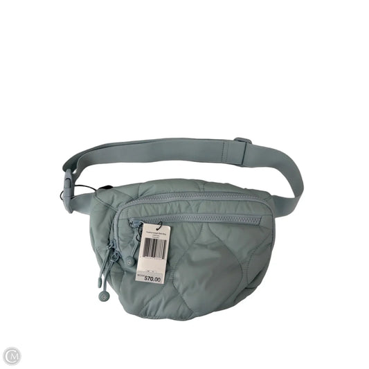 Belt Bag By Vera Bradley, Size: Large