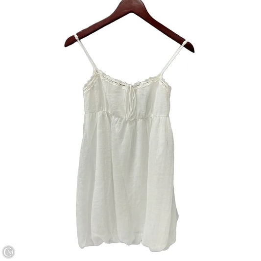 Dress Casual Short By Pacsun In White, Size: Xs
