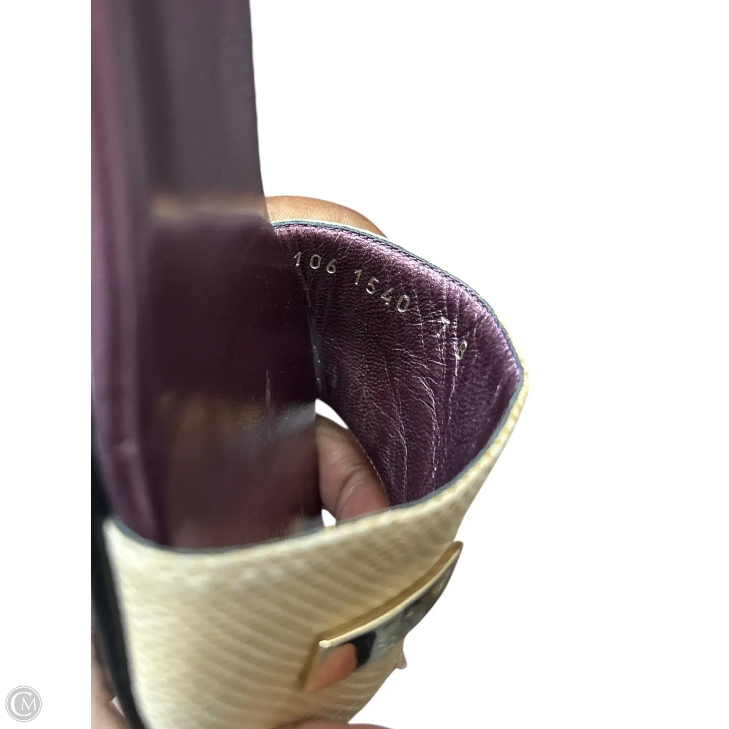 Sandals Luxury Designer By Gucci In Tan, Size: 7