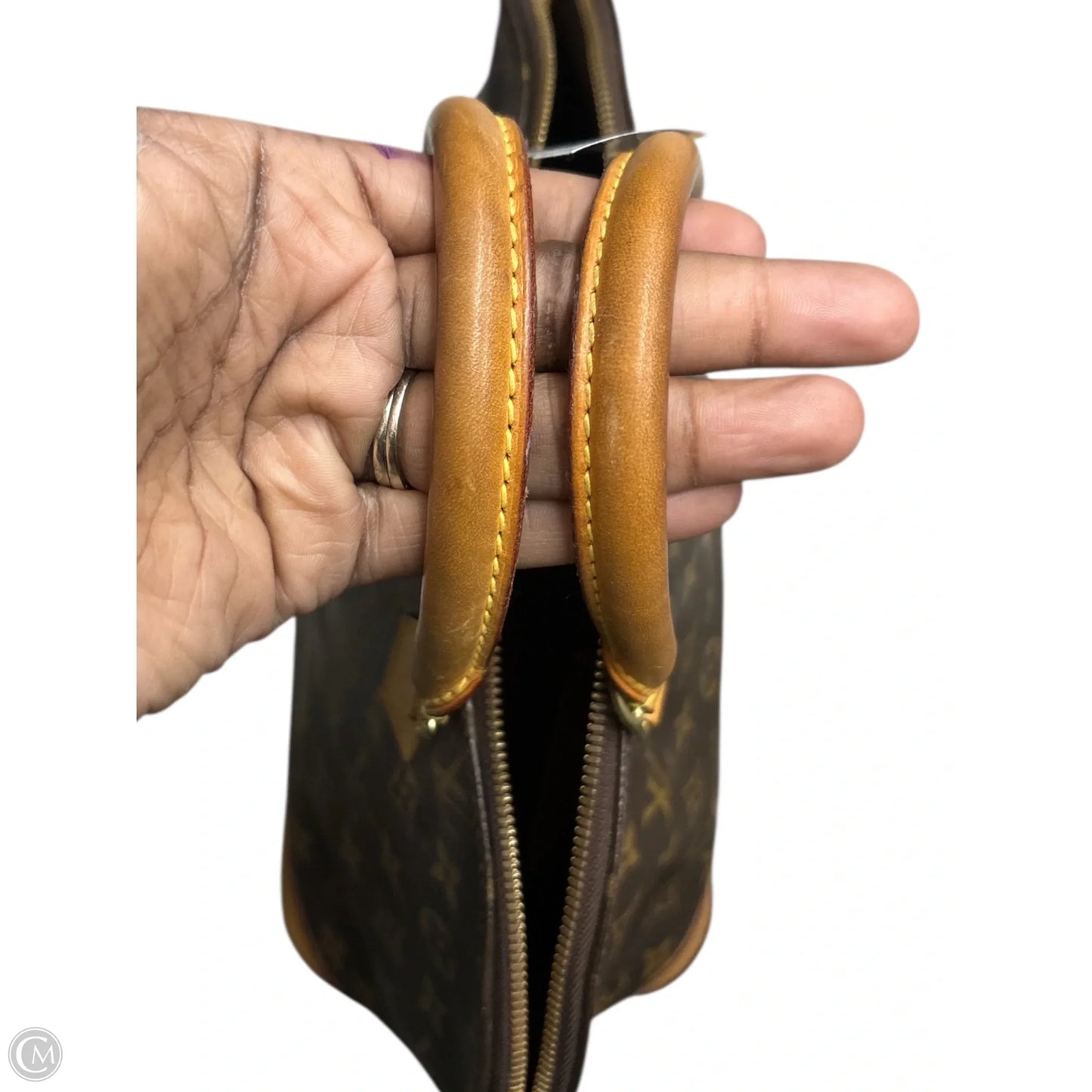 Handbag Luxury Designer By Louis Vuitton, Size: Medium