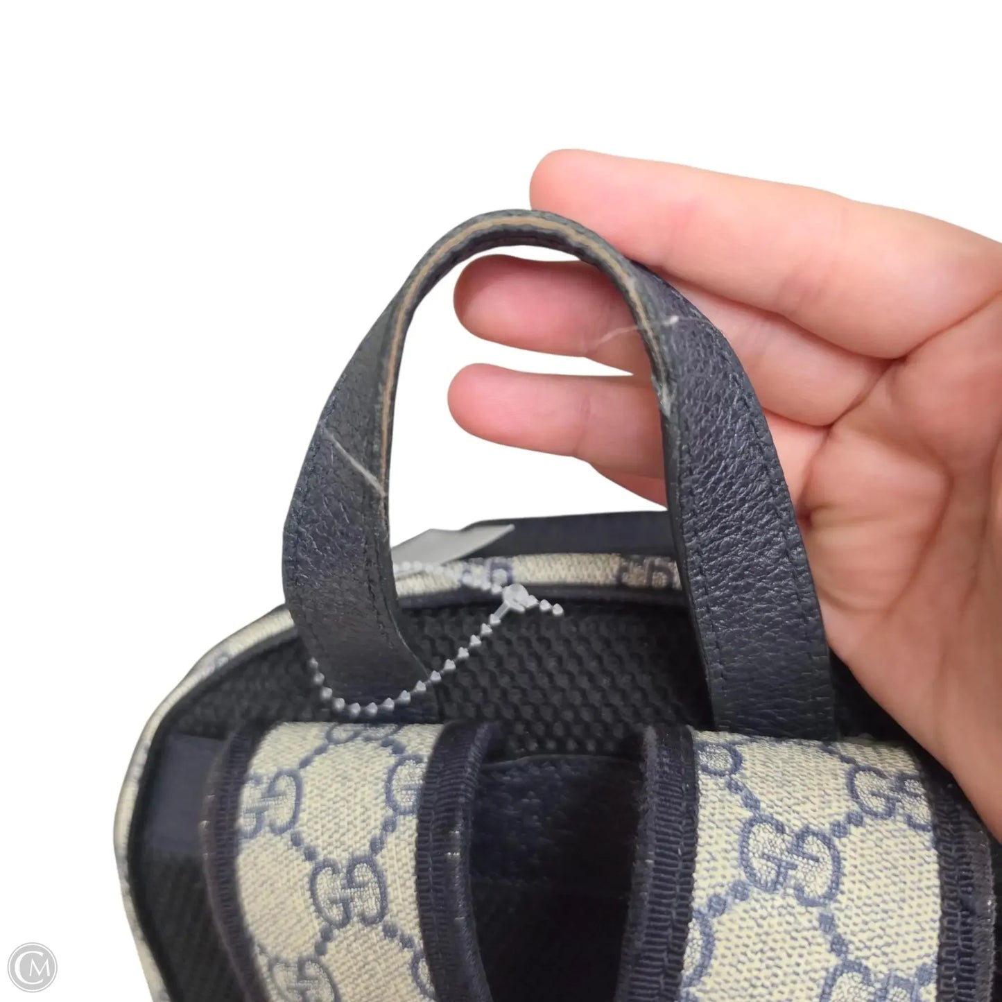 Handbag Luxury Designer By Gucci, Size: Medium