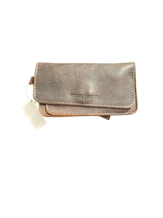 Wallet Leather By Clothes Mentor, Size: Large